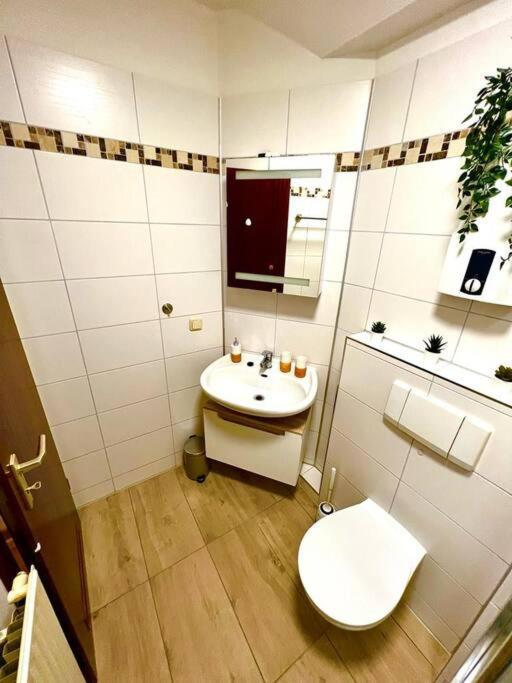 Апартаменты Zuhause Im Ruhrgebiet 2 Mit Balkon Оберхаузен Экстерьер фото